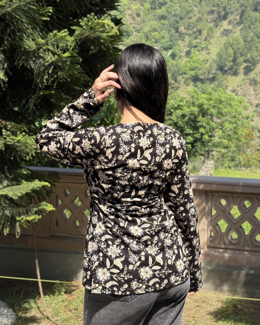 Saanjh Sleeved Kurti